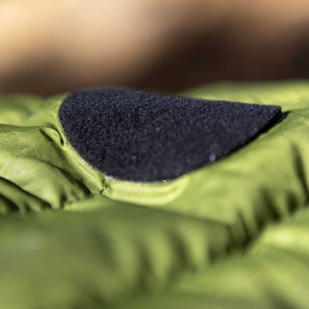 BLACK POLY FLEECE CIRCLE