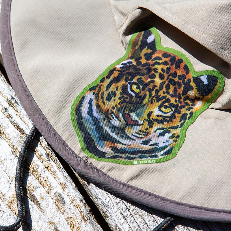 LEOPARD GAZE by NATHALIE LETÉ