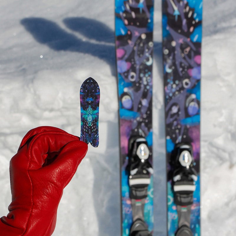 SMELLS LIKE QUEEN SPIRIT SNOWBOARD By Coalition Snow x NoSo