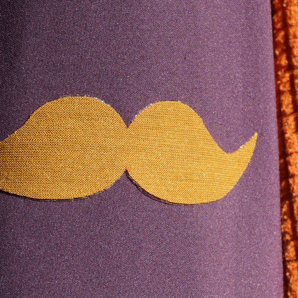 MERINO MUSTACHE